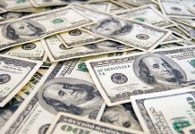 Tỷ giá USD hôm nay 4/12: Tiếp tục lao dốc trên thị trường quốc tế