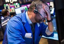 S&P 500 giảm hơn 1% khi lợi suất trái phiếu tăng trở lại