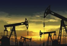 Giá xăng dầu hôm nay (4-4): Giảm sốc nhất trong 3 năm