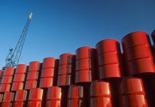 Giá xăng dầu hôm nay 27/5: Lo ngại dư cung, giá dầu đi xuống