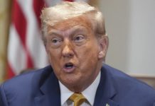 Ông Trump ‘không hài lòng’ với ông Putin